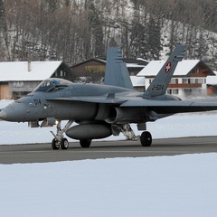 J-5014 F-18C Hornet Pic3