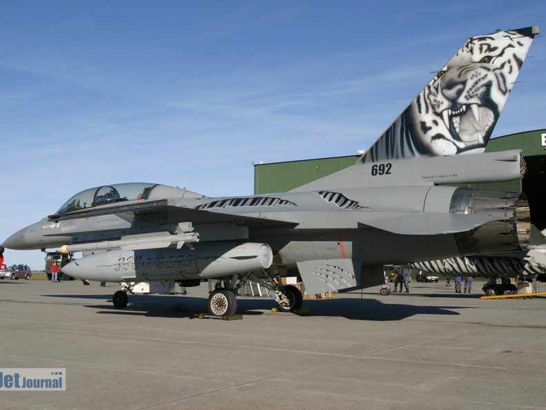 692 F-16BM RNoAF 