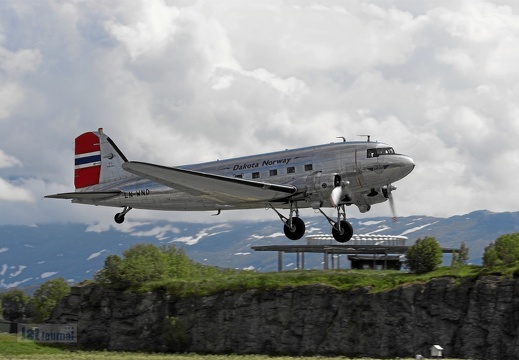 LN-WND C-53D Dakota Norway Fly-by