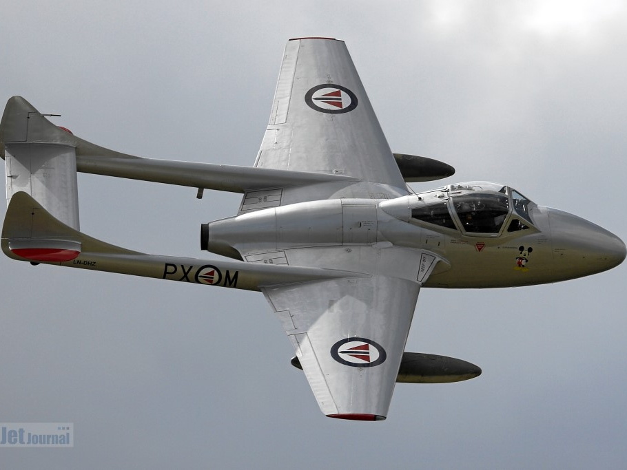 LN-DHZ DH-115 Vampire T55 (1529 visingar) LN-DHZ DH-115 Vampire T55