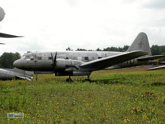 Iljuschin Il-12, 10 rot (2355 відвідувань) Monino 2003 Iljuschin Il-12, 10 rot