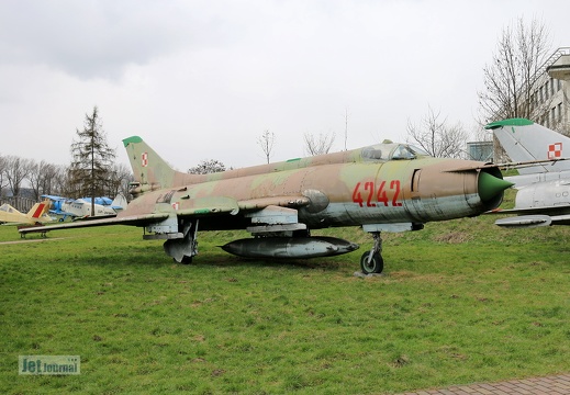 4242, Su-20