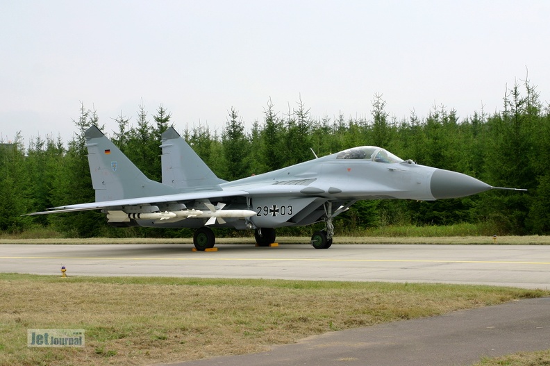 mig29-2903-2005-10c_20160522_2076171277.jpg