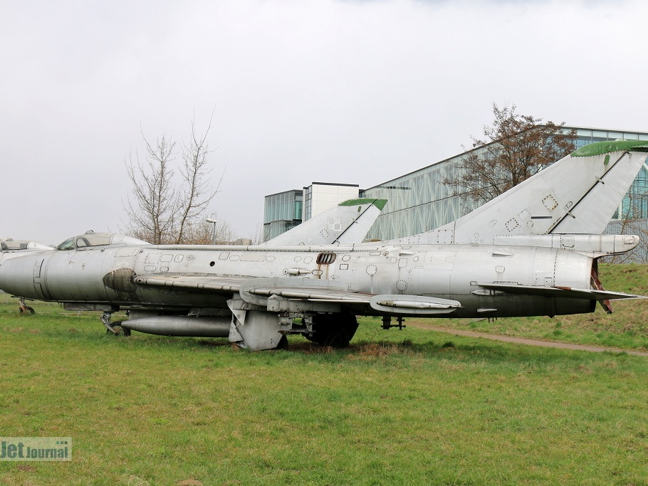 807, Su-7BKL (2998 visitas) 807, Su-7BKL