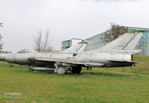 807, Su-7BKL