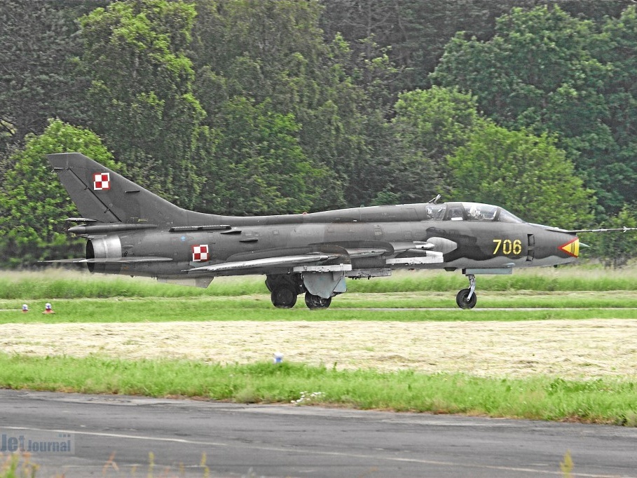 706 Su-22UM-3K 40elt (3501 Besuche) 706 Su-22UM-3K 40elt