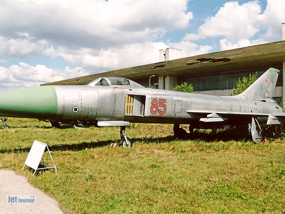 Su-15, 85 rot (2747 visits) Aufnahmedatum 2001 Su-15, 85 rot