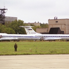 Tu-134, RA-65966 und RA-65667