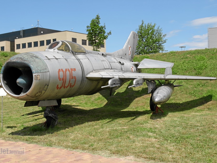 905 MiG-19PM (3168 Besuche) 905 MiG-19PM