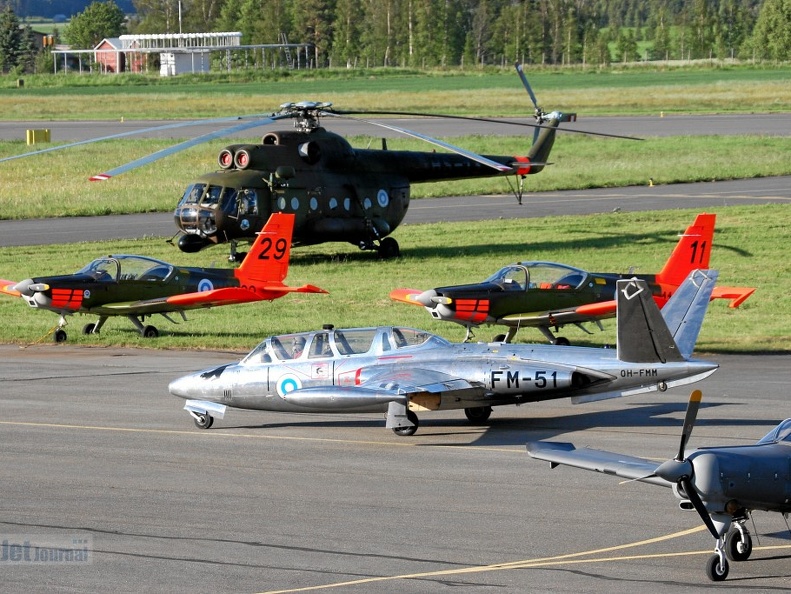 OH-FMM Fouga Magister CM170 (2225 visitas) Lentajien Juhannus Midnight Sun Airshow 2006 Kauhava Finnland OH-FMM Fouga Magister CM170