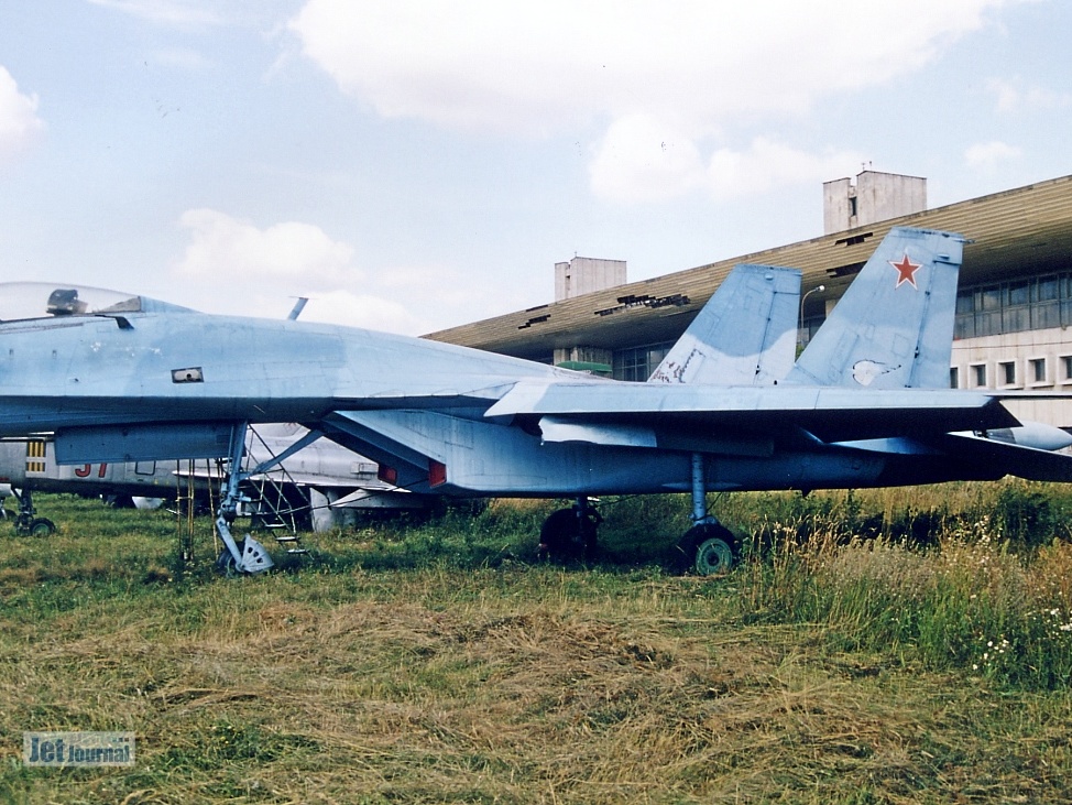 Su-27 / T-10-20 (2203 Besuche) Heckbereich, Testmaschine Suchoi, 08/2001 Su-27 / T-10-20