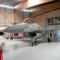e-174_general_dynamics_f-16a_20150423_1797106006.jpg