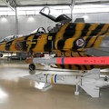 208_f-5a_bewaffnung_20090906_1300099292.jpg