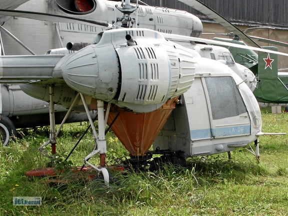 Kamow Ka-26, CCCP-26803 (2279 visits) Monino 2003, mit Duengerstreuer im Heck Kamow Ka-26, CCCP-26803