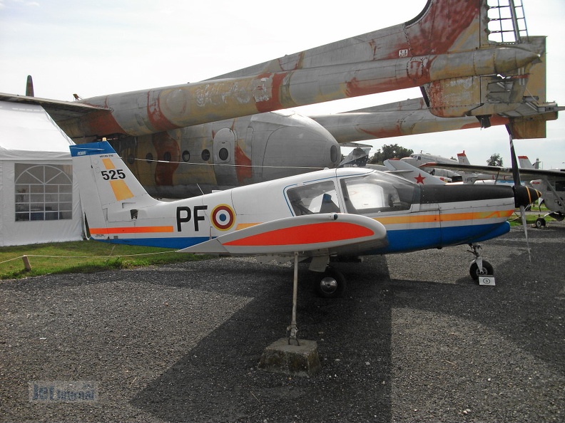 525 PF Robin HR-100-250TR