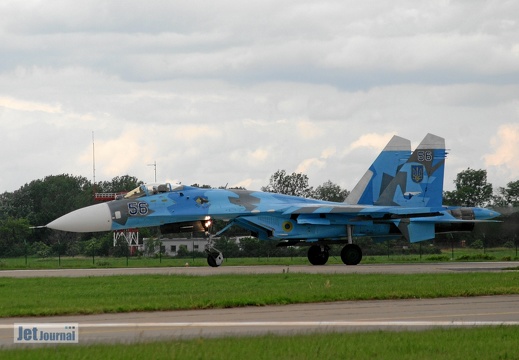 56 blue 36911031310 Su-27 831IAP Pic2