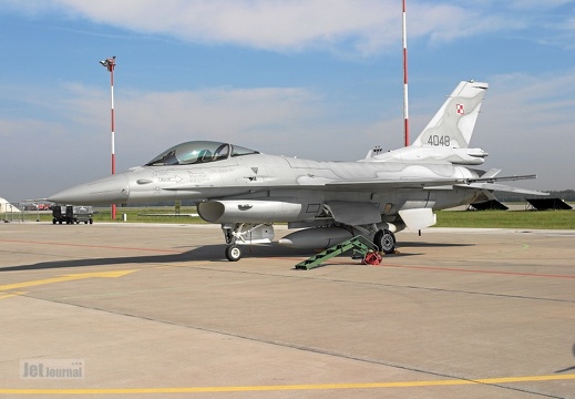 4048 F-16C-52CF