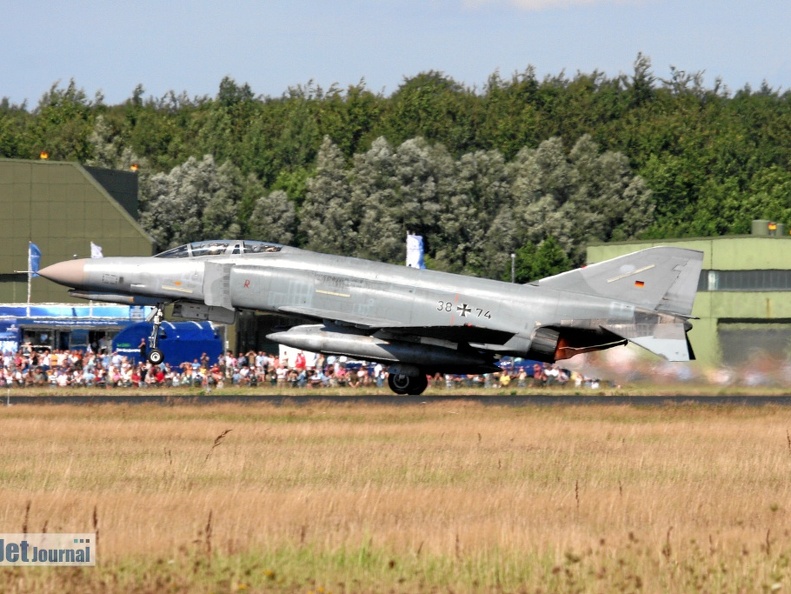 38+74 F-4F Phantom kurz vor dem Abheben (2221 visitas) 38+74 F-4F Phantom kurz vor dem Abheben