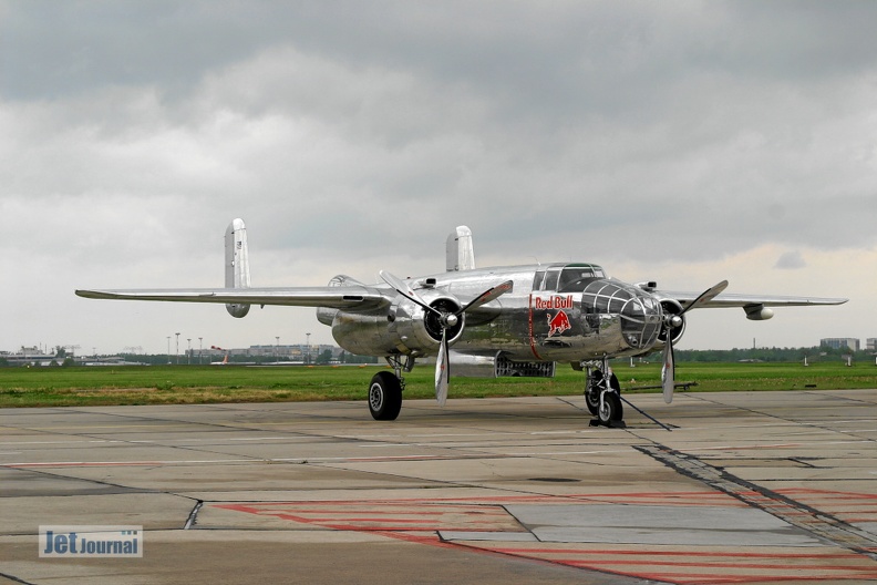 n6123c_north_american_b-25j_mitchell_the_flying_bulls_6_20090501_1812490503.jpg