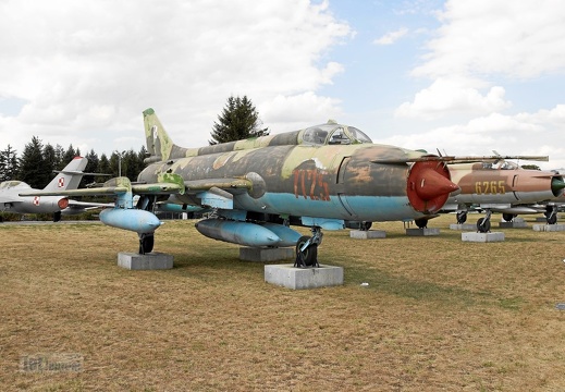 7125 Su-20