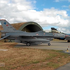 92-0024 F-16D 182 Filo