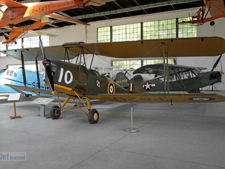 T8209 10 Tiger Moth (2491 visitas) T8209 10 Tiger Moth