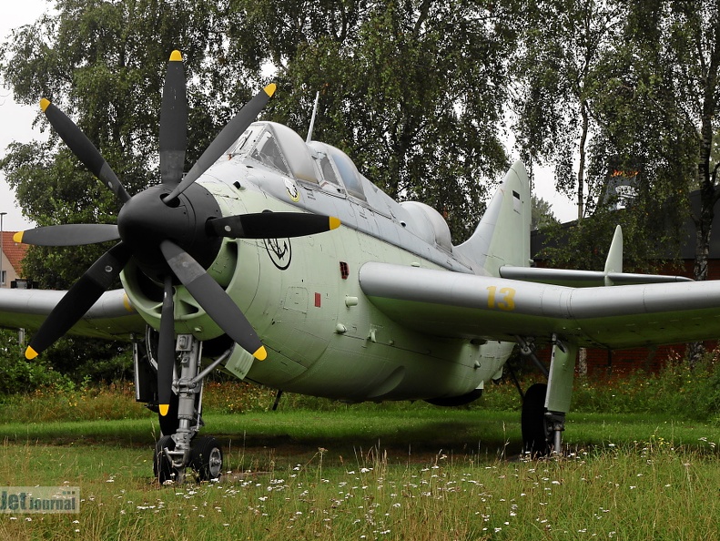 UA+113, Fairey Gannet A.S. 4