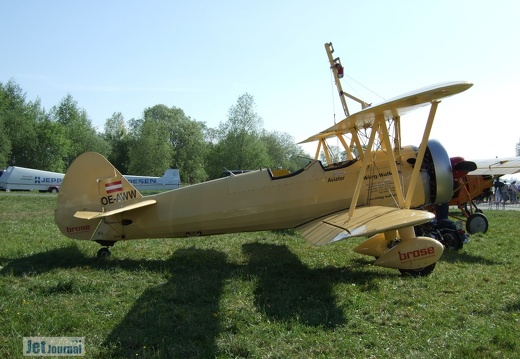 OE-AWW Boeing PT-17 Kaydet Wing Walkers Pic2 (2470 відвідувань) OE-AWW Boeing PT-17 Kaydet Wing Walkers Pic2