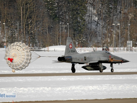 J-3044 F-5E Tiger Pic4