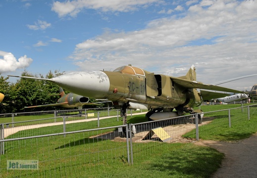 568 20-01 MiG-23MF Pic2