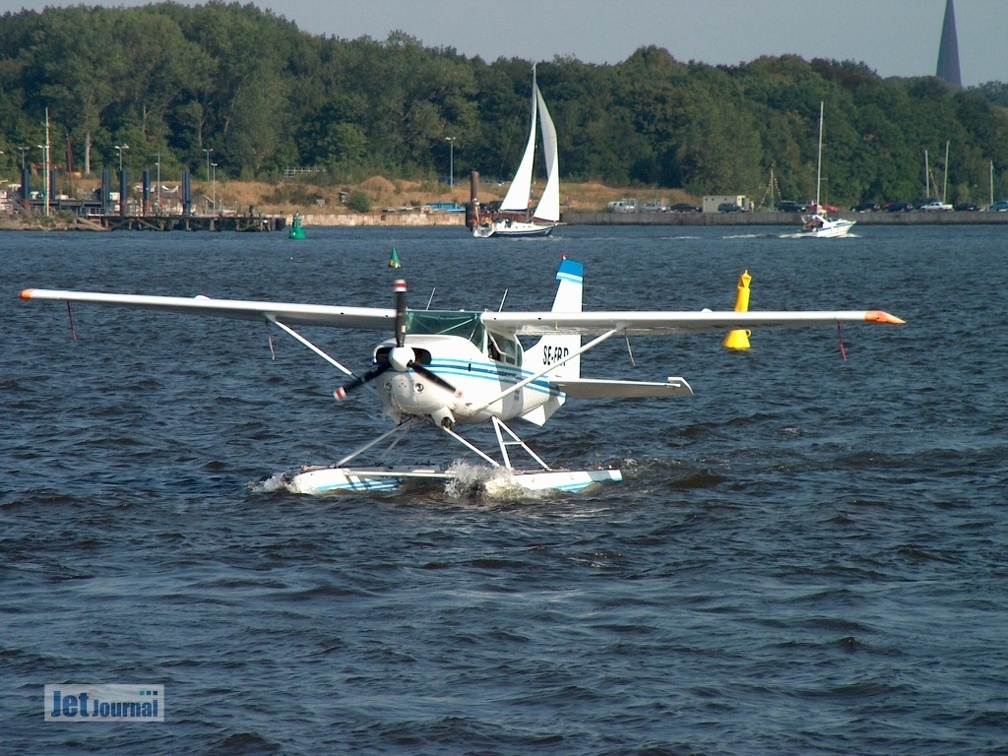 SE-FRP Cessna U.206F Stationair Pic4 (2798 visite) SE-FRP Cessna U.206F Stationair Pic4