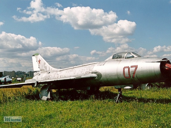 07 rot, Su-7BKL, Soviet Air Force (2810 visingar) Aufnahmedatum 2001 07 rot, Su-7BKL, Soviet Air Force