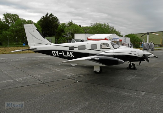 OY-LAK Piper PA-34-220T Seneca