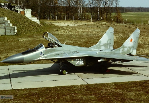 23 weiss, MiG-29