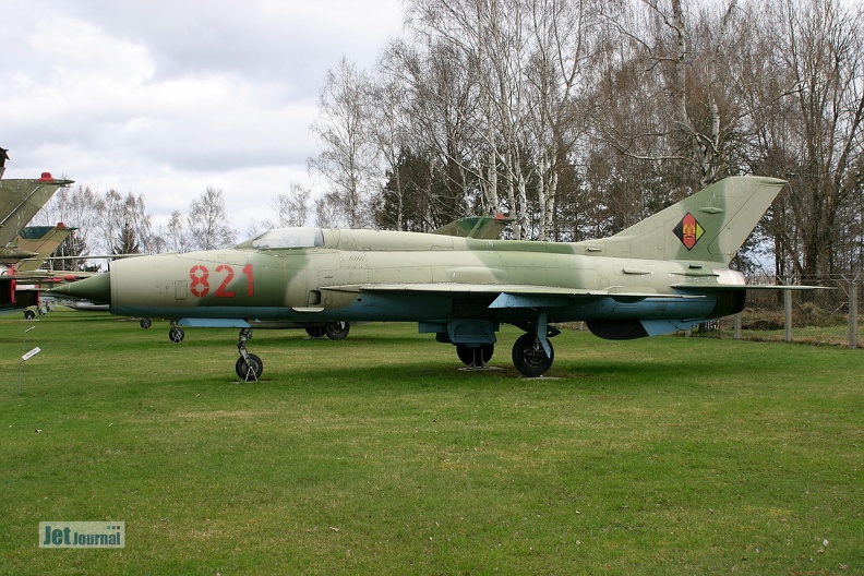 fpmco-mig21pf-821-10c_20120626_1293616779.jpg