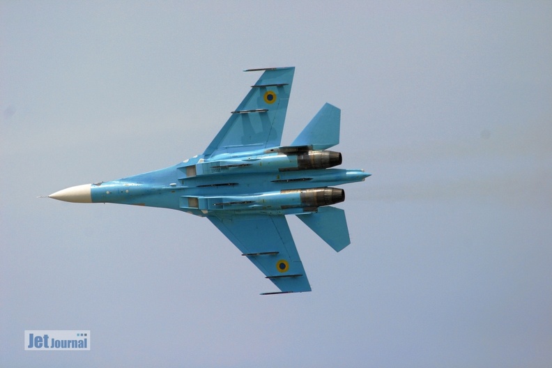 56_blue_36911031310_su-27_831iap_pic5_18_20090430_1702902571.jpg