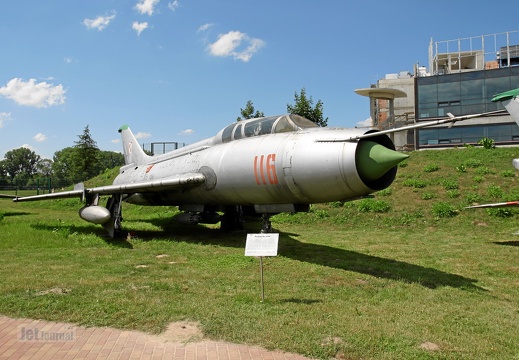 116 Su-7U