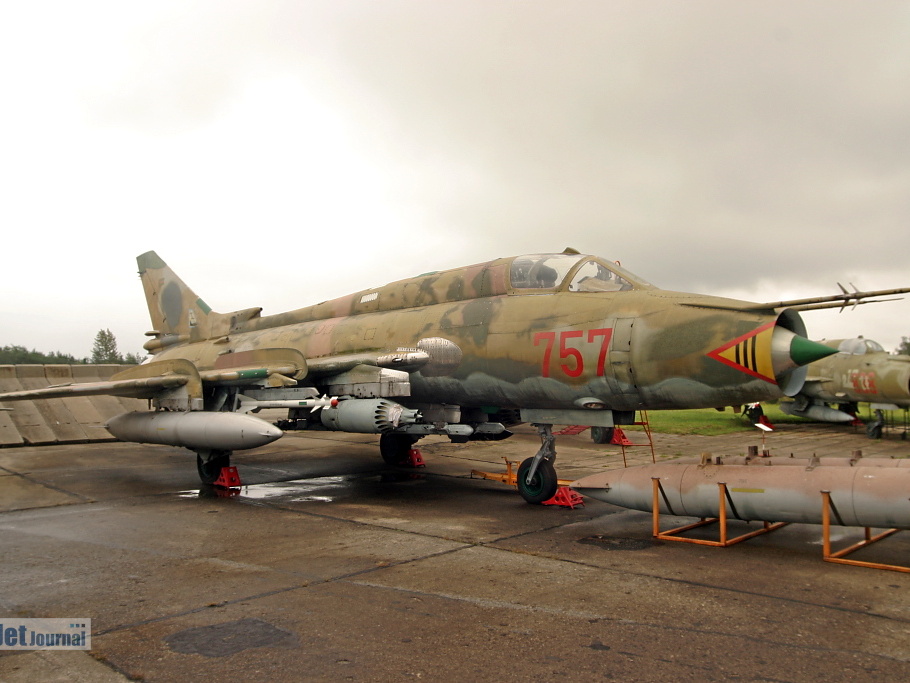 Su-22M4, 757 ex. NVA (2636 Besuche) Su-22M4, 757 ex. NVA