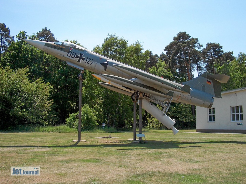 20+02 F-104G