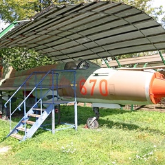 MiG-21MF, 670 ex. NVA (2592 visitas) MiG-21MF, 670 ex. NVA