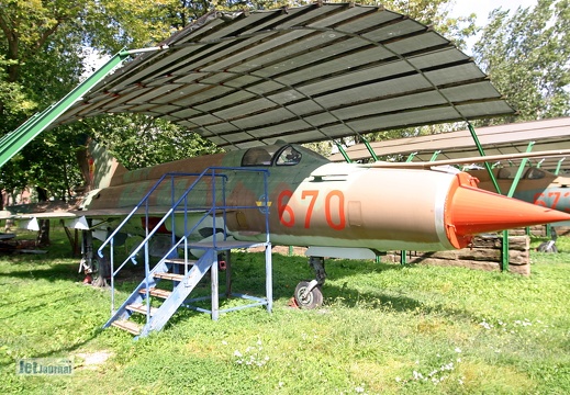 MiG-21MF, 670 ex. NVA