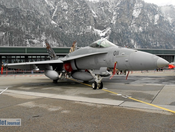 J-5011 F-18C Hornet