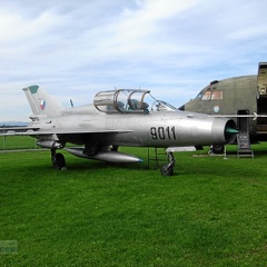 9011 MiG-21UM (3749 Besuche) 9011 MiG-21UM