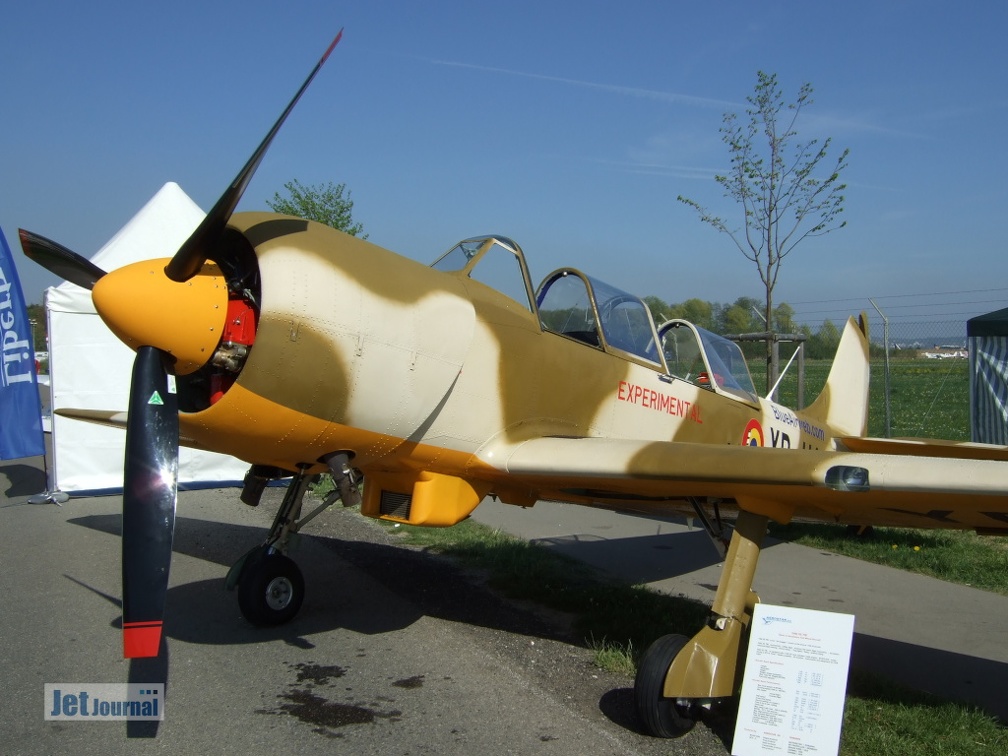 YR-UAA Jak-52 TW Iacarii Acrobati (2722 visite) YR-UAA Jak-52 TW Iacarii Acrobati