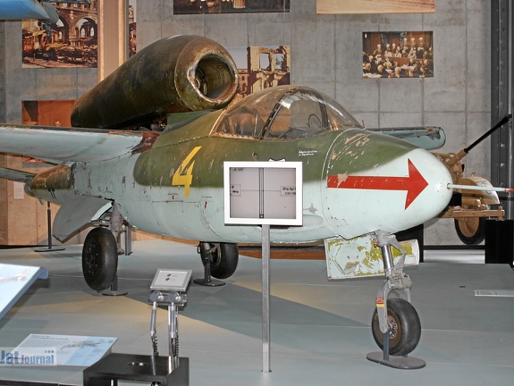 Heinkel He-162 A-2 (1826 Besuche) Originalmaschine Baujahr 1945, Bemalung nicht Original Heinkel He-162 A-2