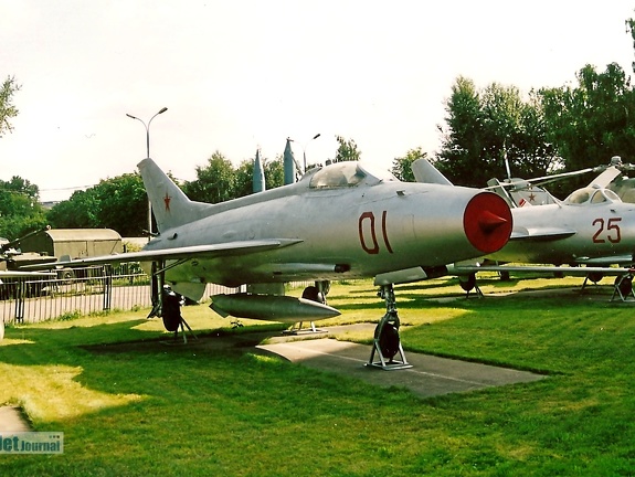 MiG-21F, 01 rot