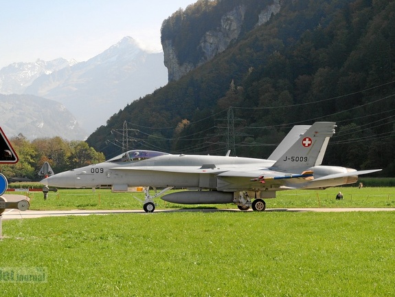 J-5009 F-18C Meiringen Schweizer Luftwaffe