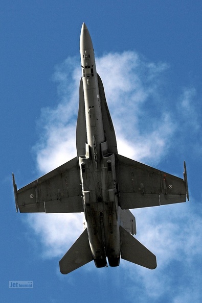 hn-428_f-18c_ilmavoimat_pic3_20100423_1482430473.jpg