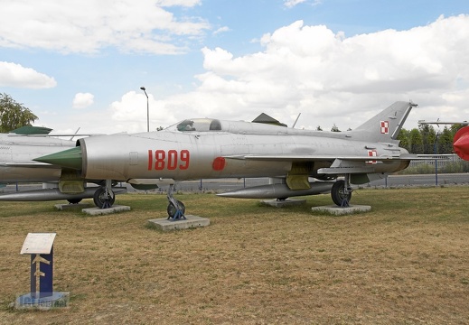 1809 MiG-21PF