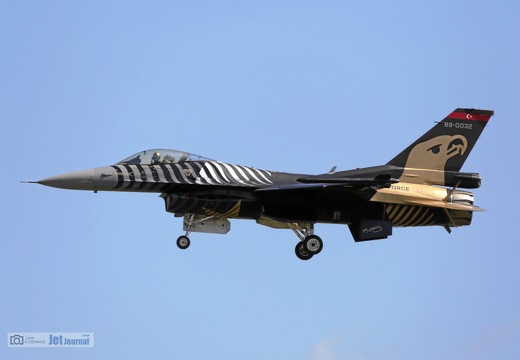 88-0032, F-16A